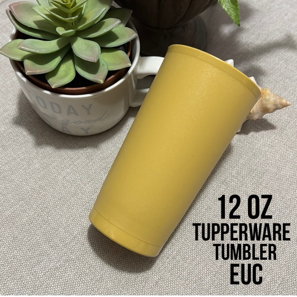 Vintage Tupperware Plastic 12oz Tumbler-EUC-Harvest Gold Yellow